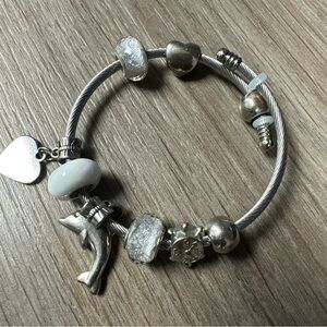Elegant Silver Charm Bracelet with Heart and Dolphin
